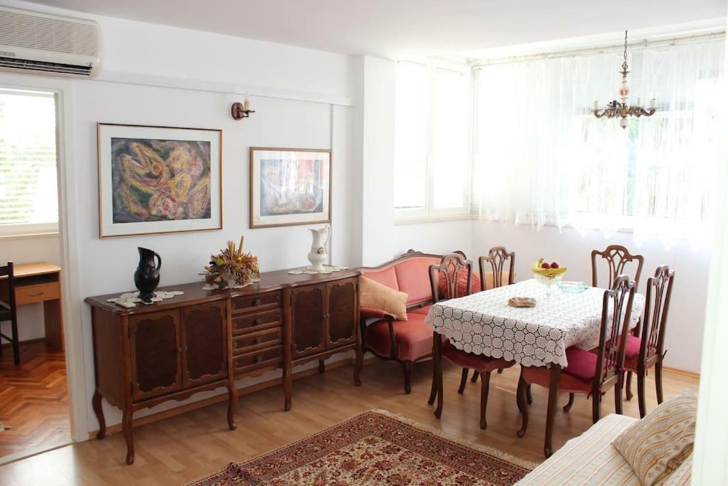 Vemar - Near The Beach, Private Parking Apartment